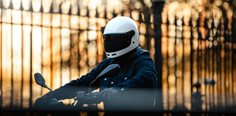 Full Moon Motorcycle Helmet – Black Arrow Moto